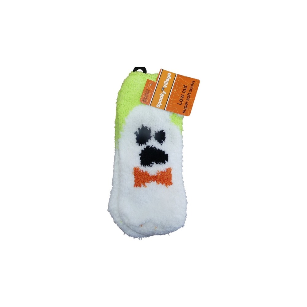 Spooky Village Fuzzy Socks Women OS Green NWT Ghost Halloween Low Cut Soft Cozy